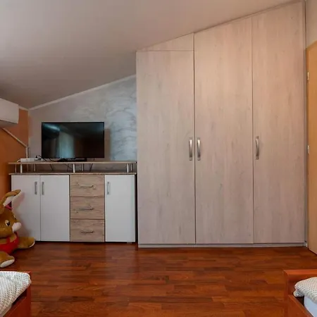 Goran Apartment *